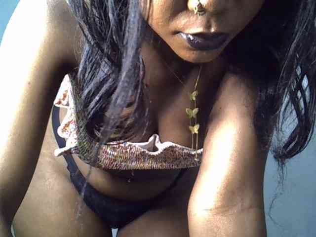 SpicyMackenzie1 webcam