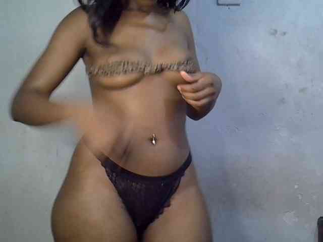 SpicyMackenzie1 webcam