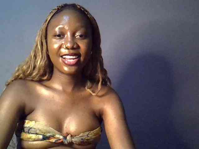 SpicyMackenzie1 webcam