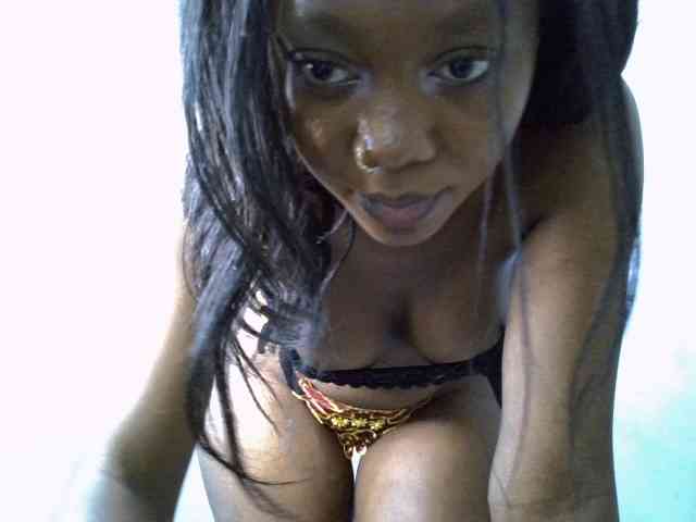 SpicyMackenzie1 webcam