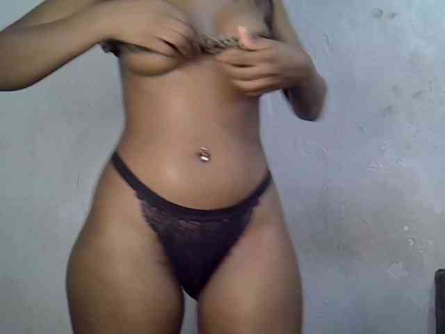 SpicyMackenzie1 webcam