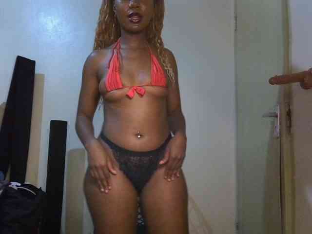 SpicyMackenzie1 webcam