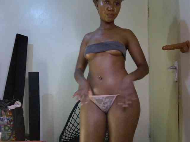 SpicyMackenzie1 webcam