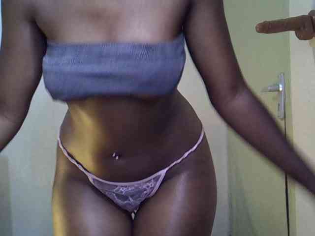 SpicyMackenzie1 webcam