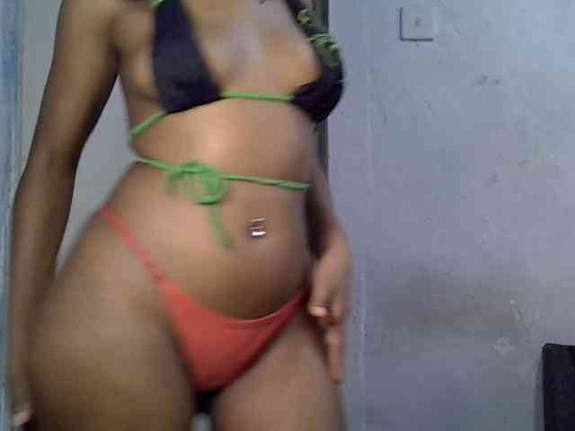 SpicyMackenzie1 webcam