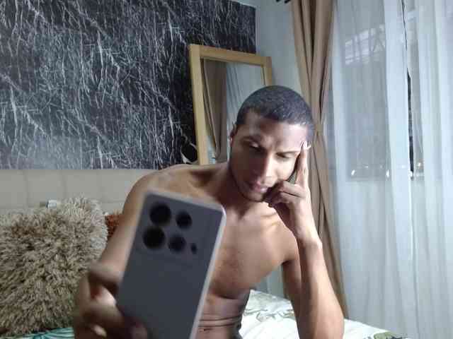 Jeff-Brown77 Live Webcam on BongaCams