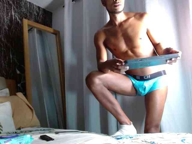 Jeff-Brown77 Live Webcam on BongaCams