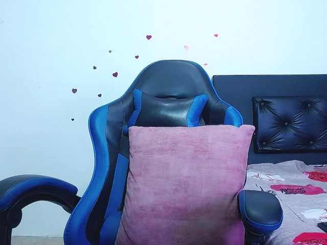 Angela-Depp's BongaCams show and profile