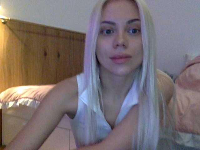 IconicDomi webcam stream