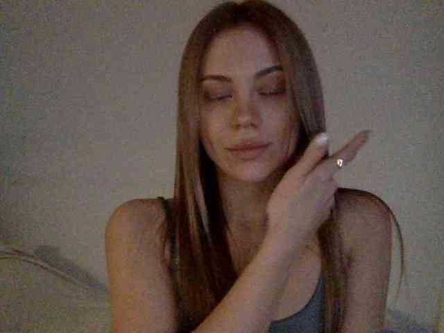 IconicDomi Live Webcam on BongaCams