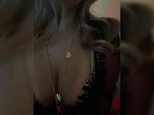 Melanie-Touch webcam