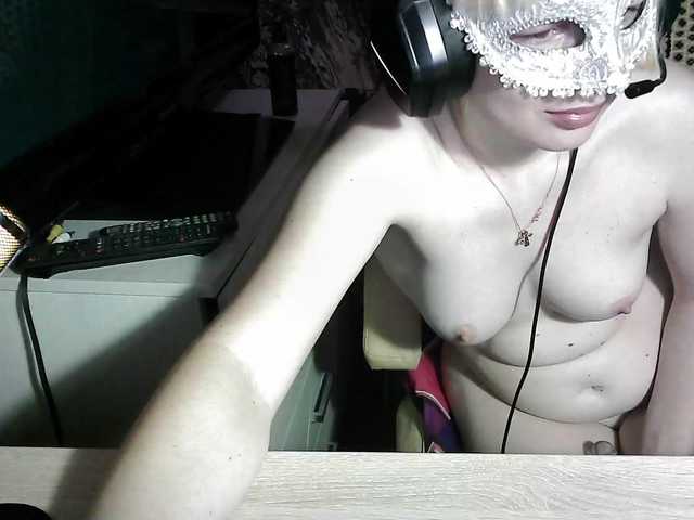 -Julia-Rain-'s BongaCams show and profile