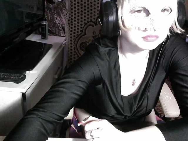 -Julia-Rain-'s BongaCams show and profile