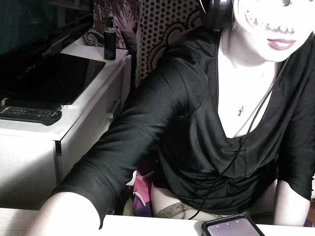 -Julia-Rain-'s BongaCams show and profile