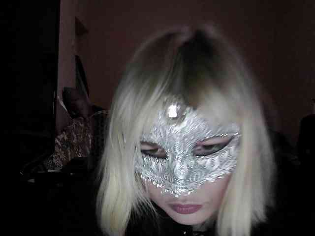 -Julia-Rain- Live Webcam on BongaCams