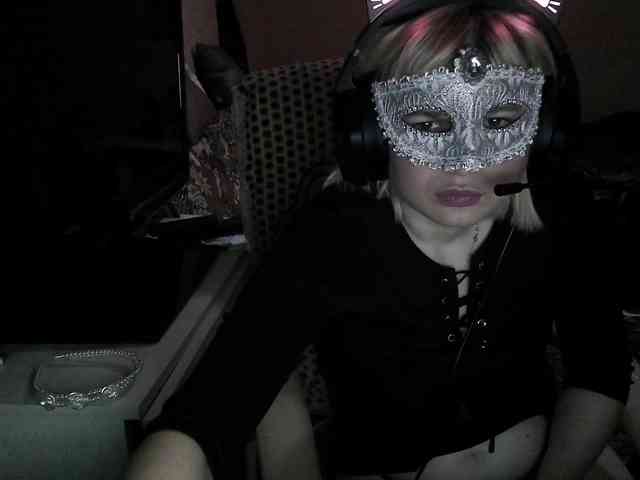 -Julia-Rain- Live Webcam on BongaCams