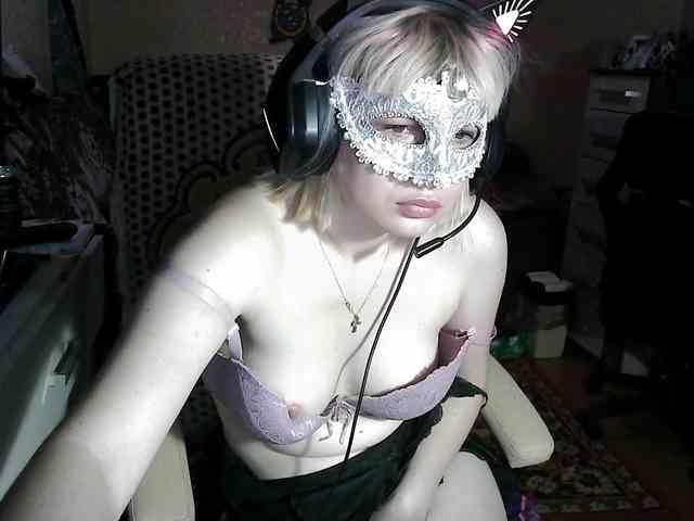 -Julia-Rain- -Julia-Rain-