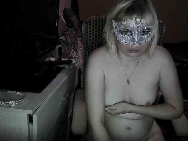 -Julia-Rain- Live Webcam on BongaCams