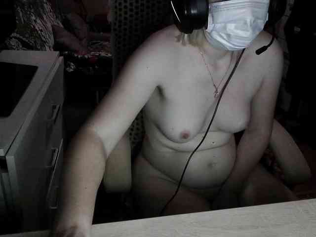 -Julia-Rain- Live Webcam on BongaCams