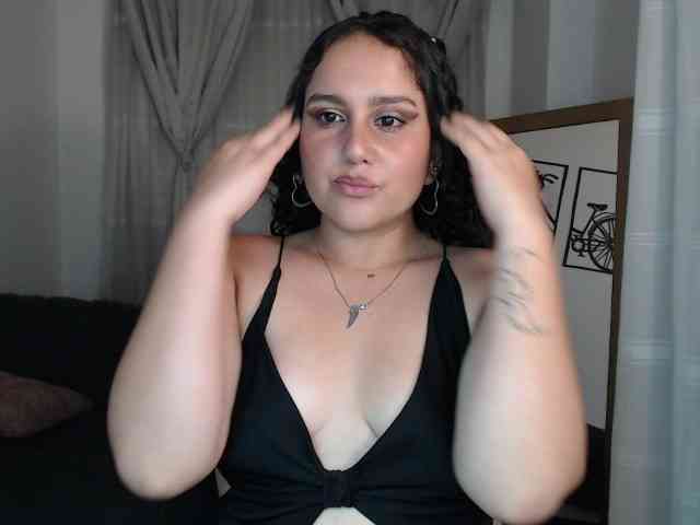 Seleena-Veeraa webcam