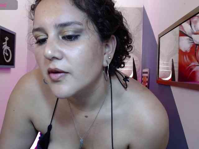 Seleena-Veeraa webcam