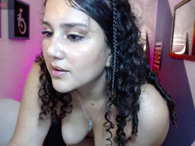 Seleena-Veeraa webcam