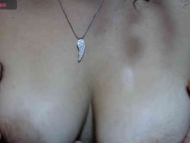 Seleena-Veeraa webcam