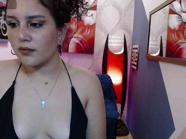 Seleena-Veeraa webcam