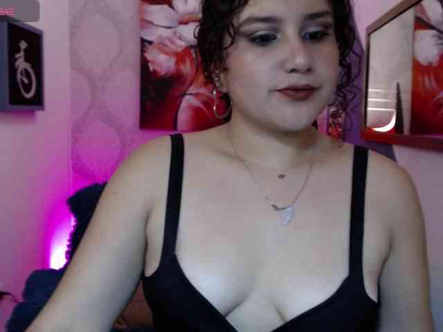 Seleena-Veeraa webcam