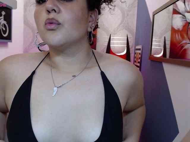 Seleena-Veeraa webcam