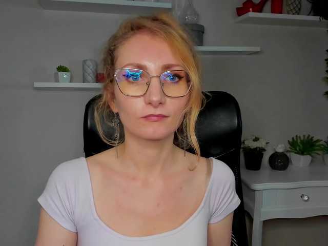 CinderellaMoon webcam