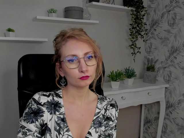 Cinderella Moon (CinderellaMoon)