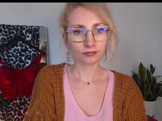 CinderellaMoon webcam