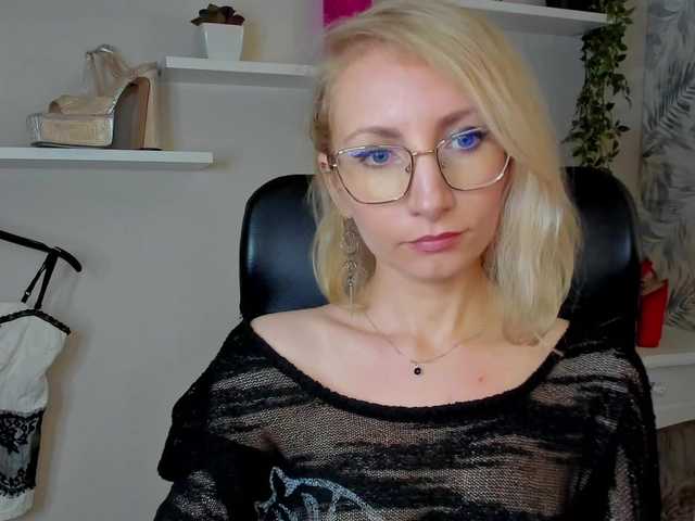 CinderellaMoon webcam