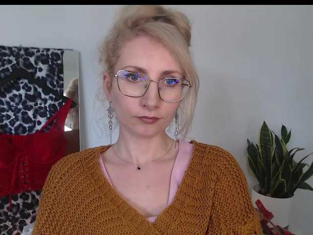 CinderellaMoon webcam