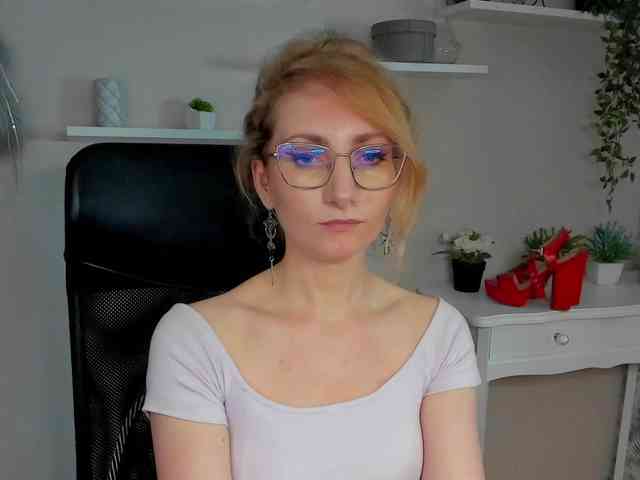 CinderellaMoon webcam