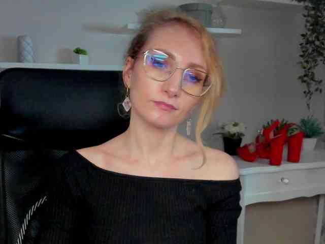 CinderellaMoon webcam