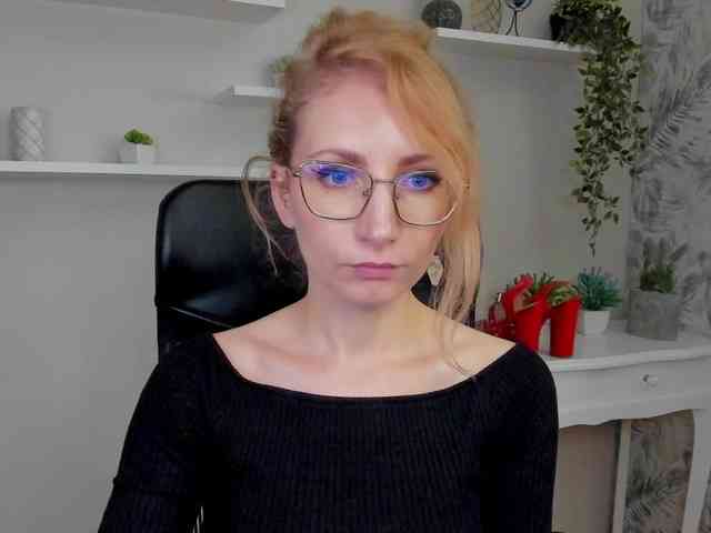 CinderellaMoon webcam