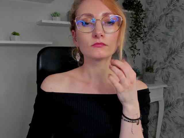 CinderellaMoon webcam