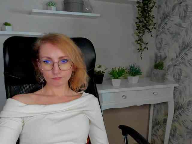 CinderellaMoon webcam