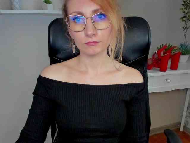 CinderellaMoon webcam