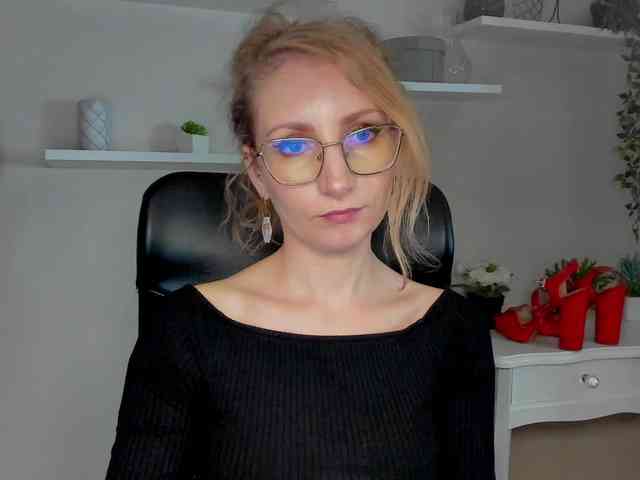 CinderellaMoon webcam