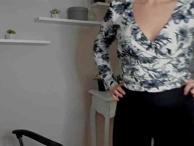 CinderellaMoon Live Webcam on BongaCams