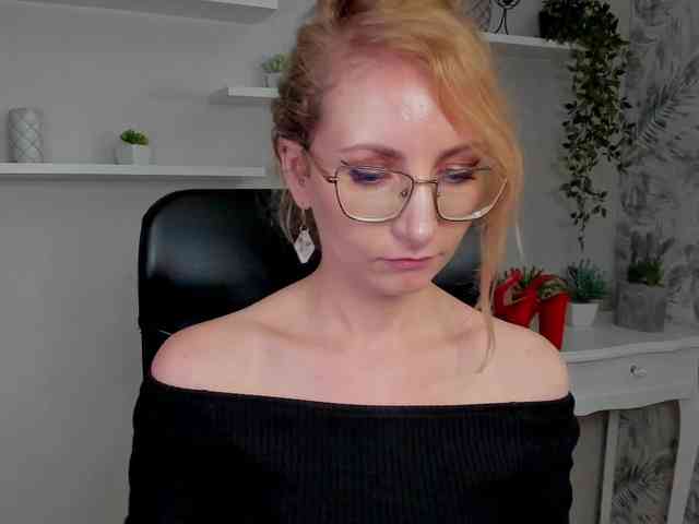 CinderellaMoon webcam