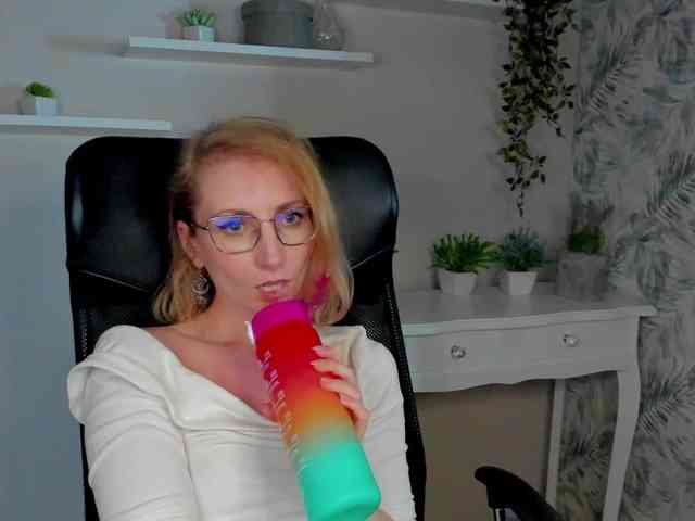 CinderellaMoon webcam