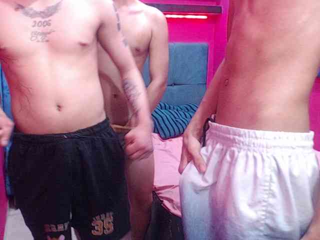 bigcocksexys Live Webcam on BongaCams