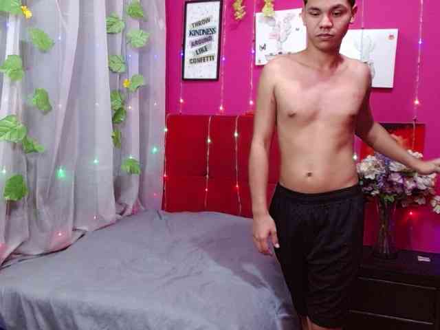 bigcocksexys Live Webcam on BongaCams