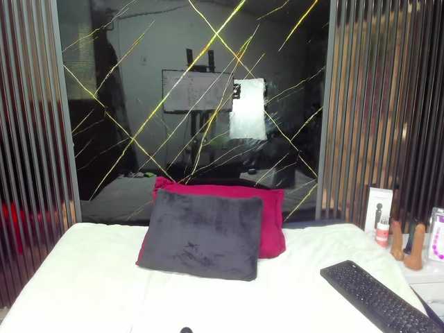 samevans — make me wet with your vibrations  #bigboobs #deepthroat #saliva #messy #nasty #sloppy #anal #atm #squirt 