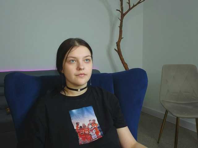 DeliaEffy's BongaCams show and profile