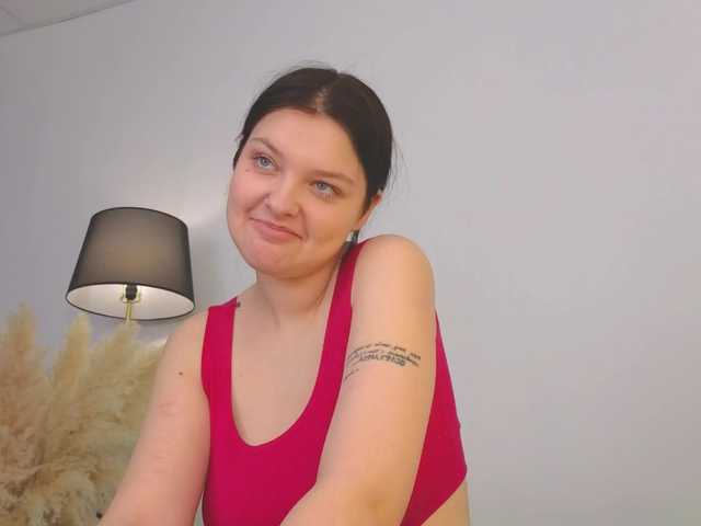 DeliaEffy's BongaCams show and profile